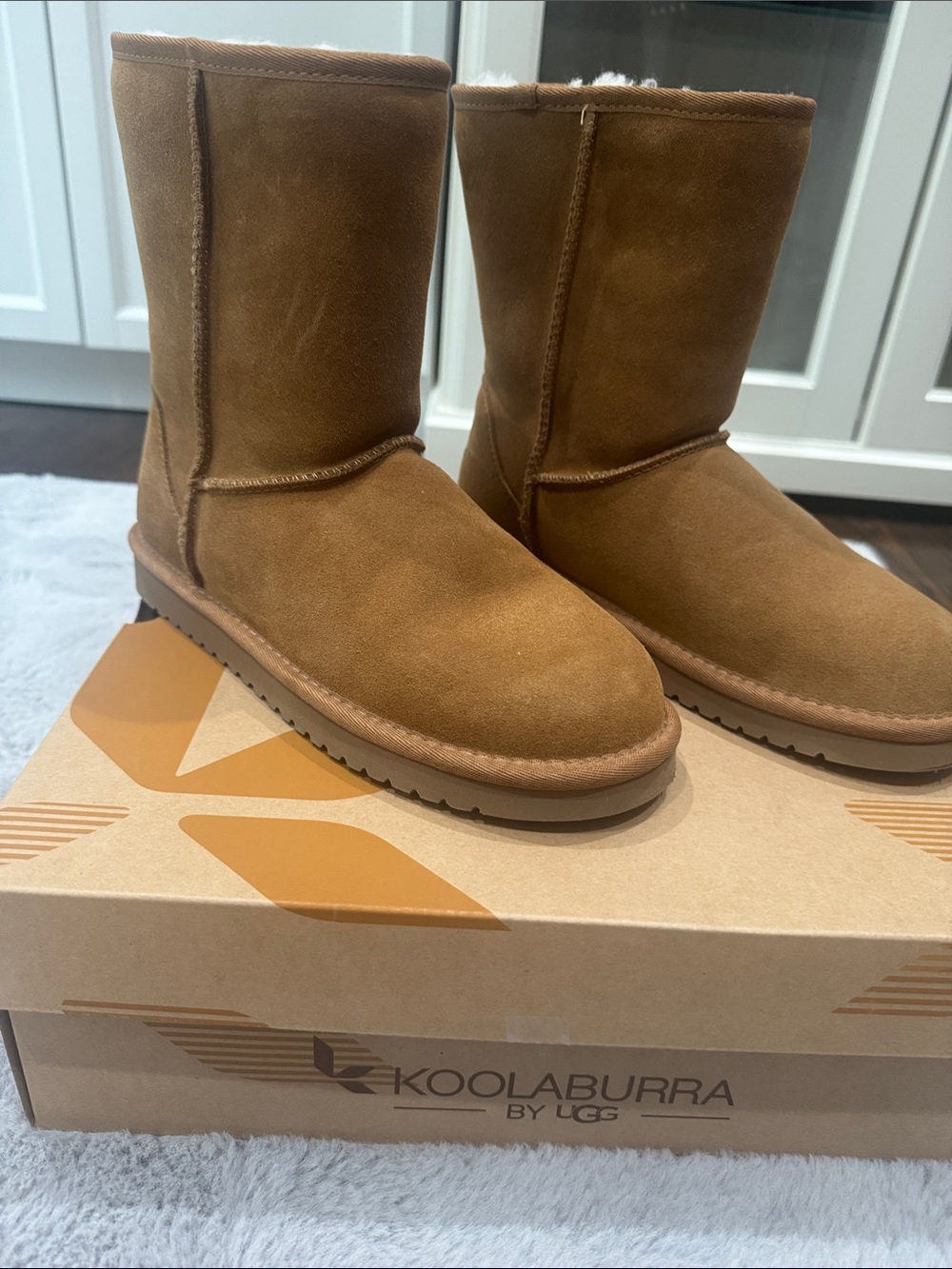 Koolaburra Chestnut Brown Short Suede Sheepskin Boots